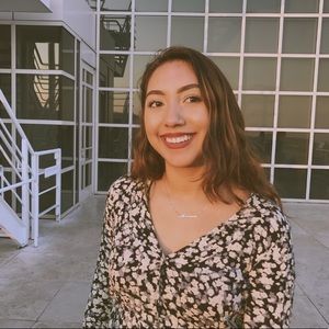 Meet your Posher, Mireya